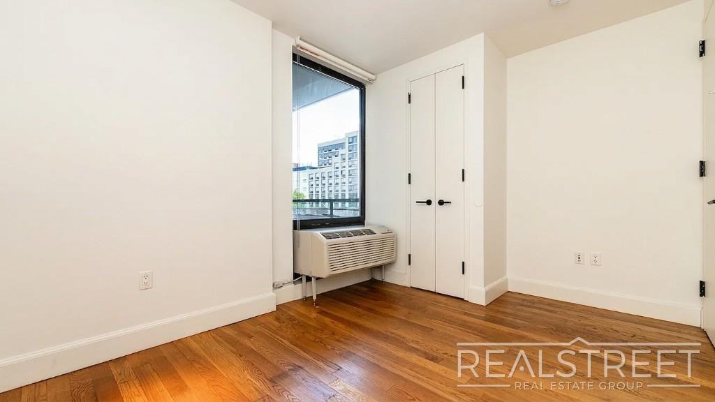 1 Duffield St #404 - Photo 7 of 14