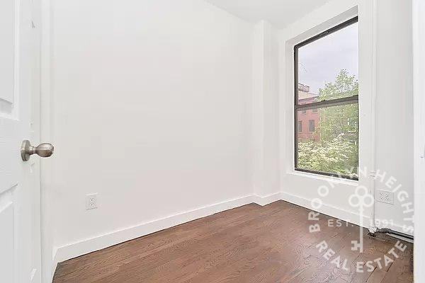 756 Union St #3B - Photo 4 of 5