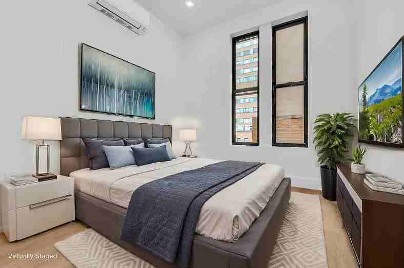 425 W 57th St #2A - Photo 2 of 7