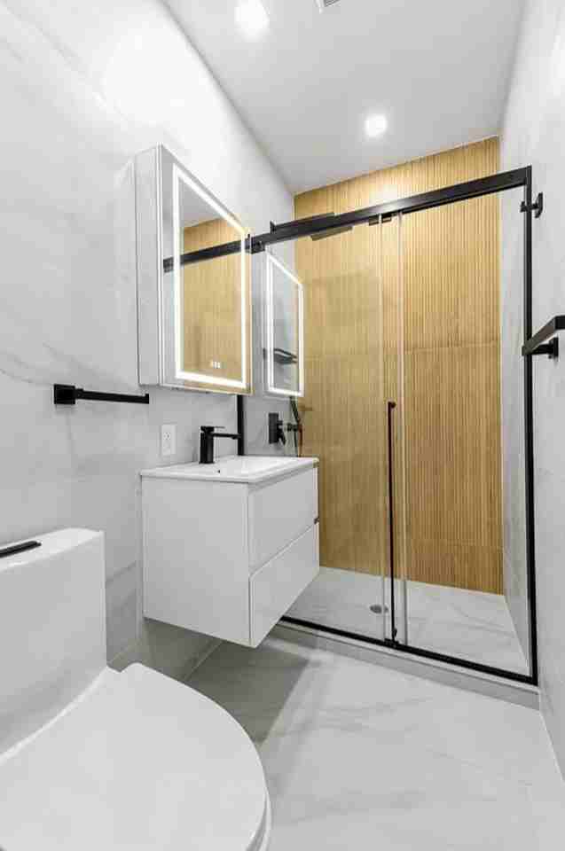 425 W 57th St #2A - Photo 4 of 7