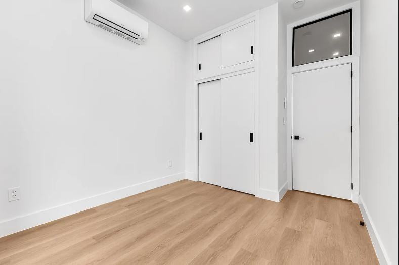 425 W 57th St #2A - Photo 6 of 7