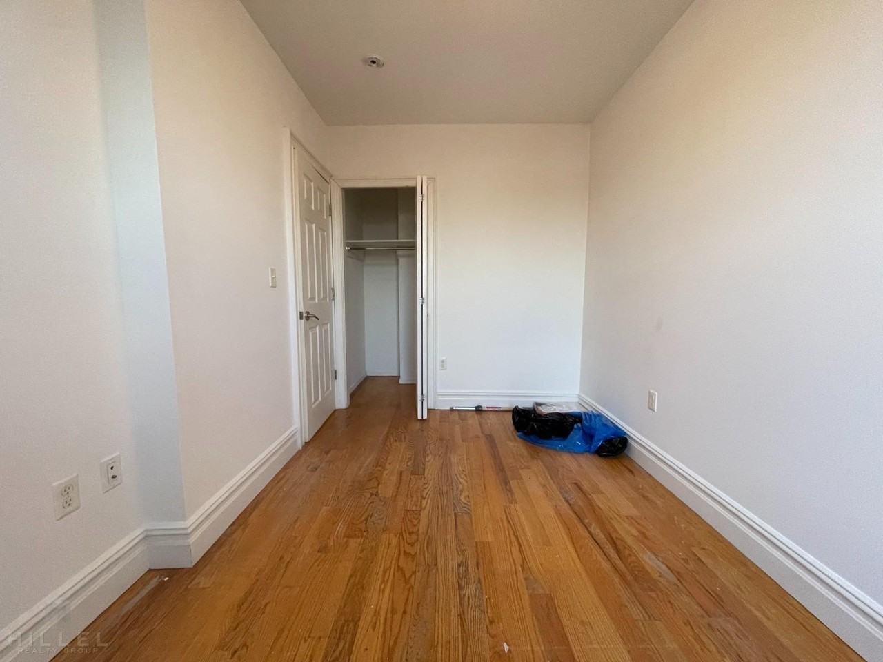 2315 30th Ave #D8 - Photo 4 of 9