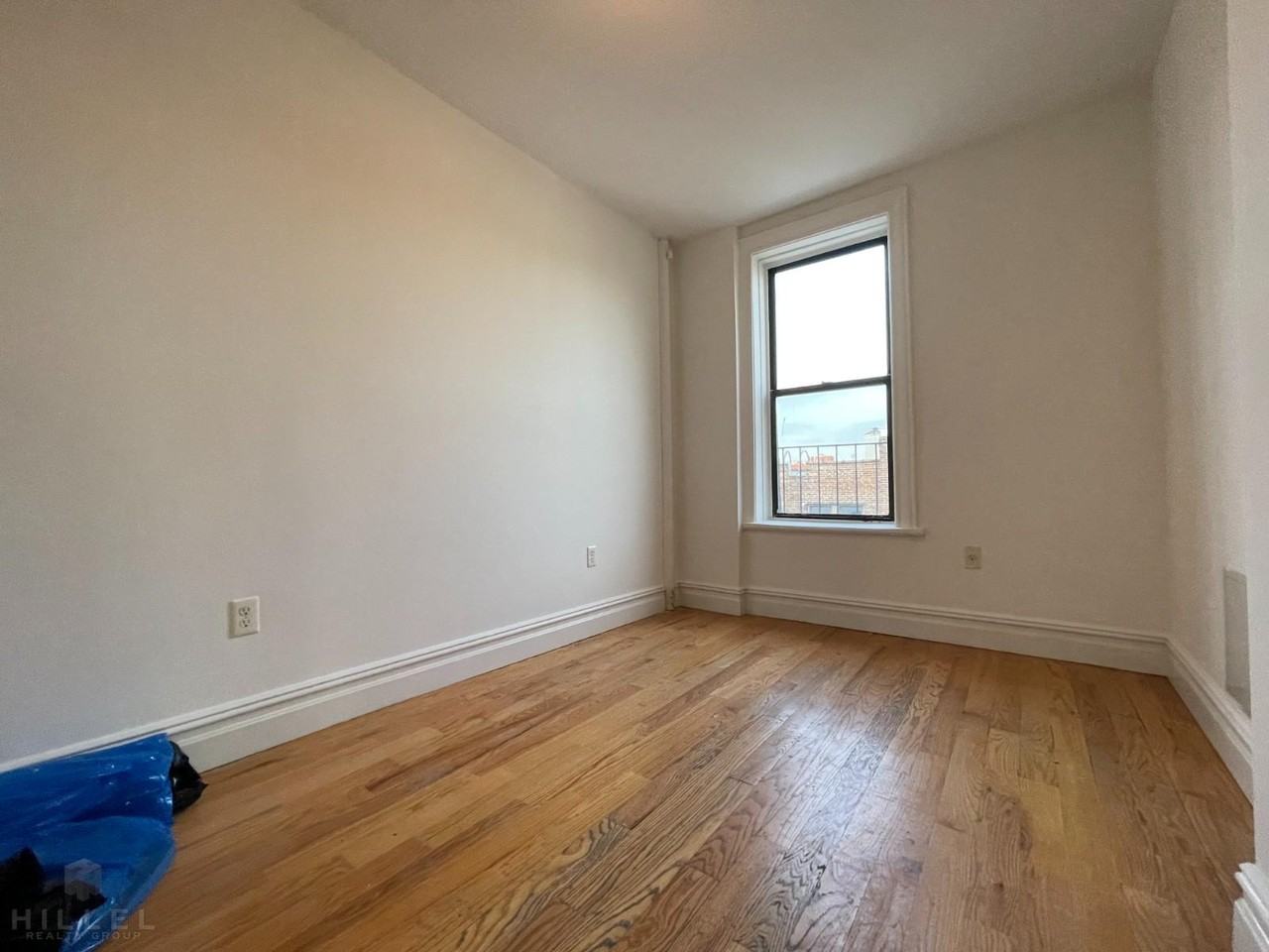 2315 30th Ave #D8 - Photo 5 of 9