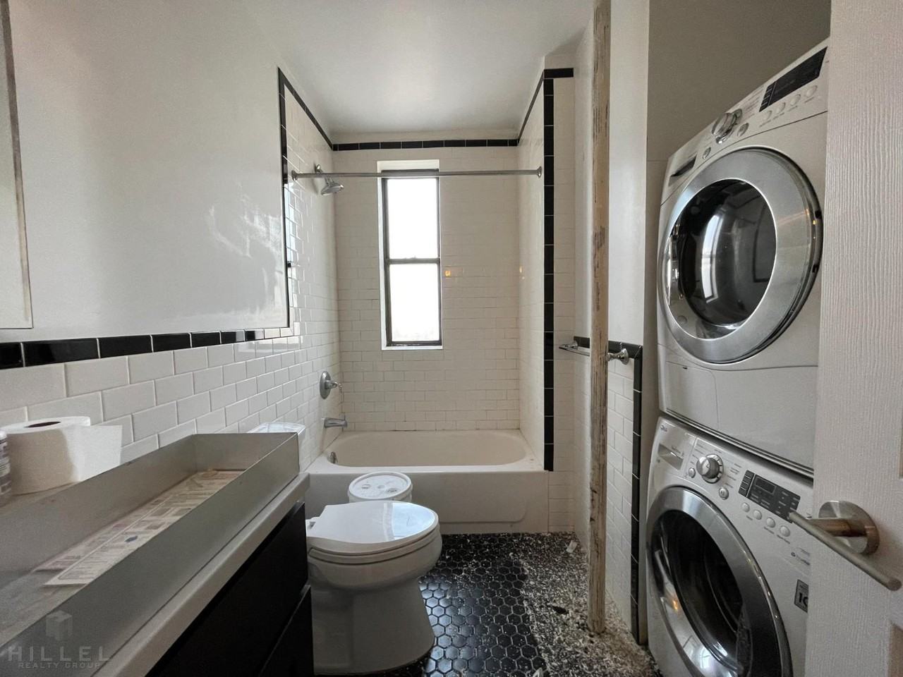 2315 30th Ave #D8 - Photo 6 of 9