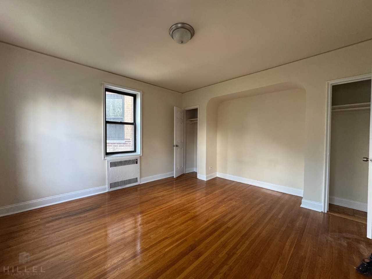 Skillman Ave #K02 - Photo 5 of 6