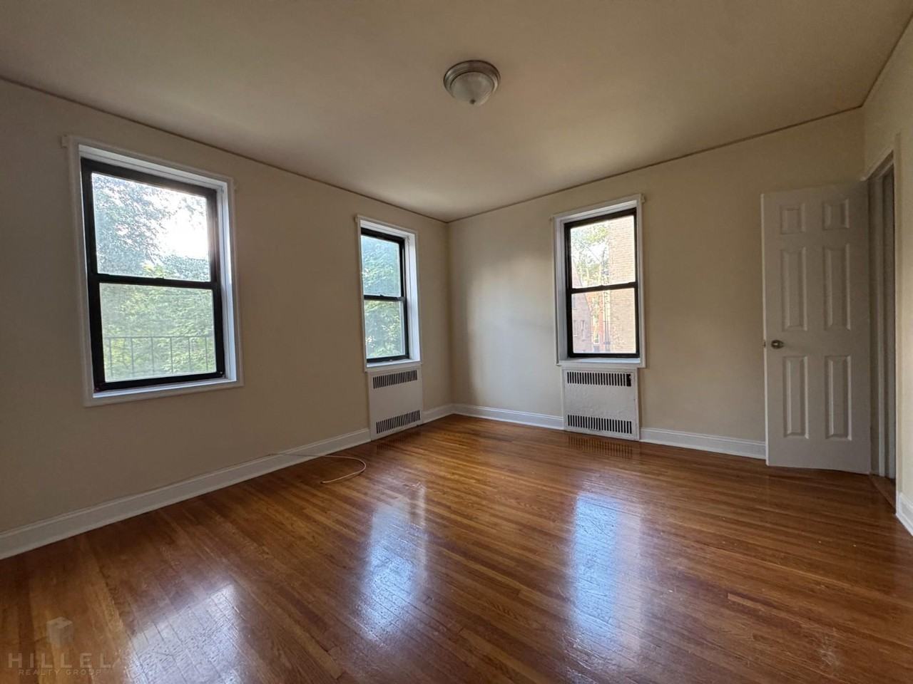 Skillman Ave #K02 - Photo 6 of 6