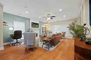 featured image of 13581 Weycroft Cir