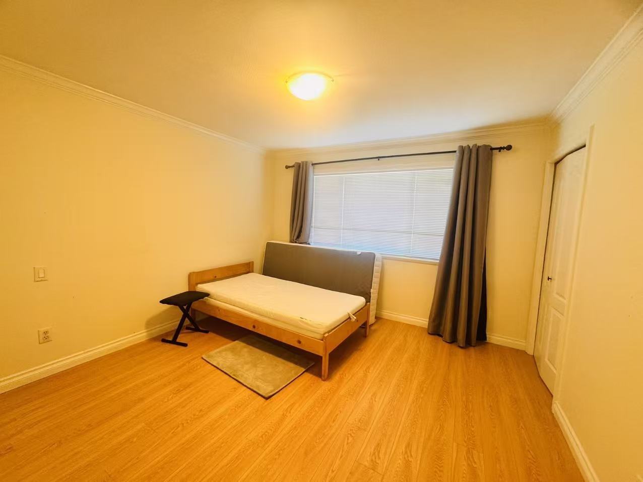 11300 Cambie Road - Photo 7 of 23
