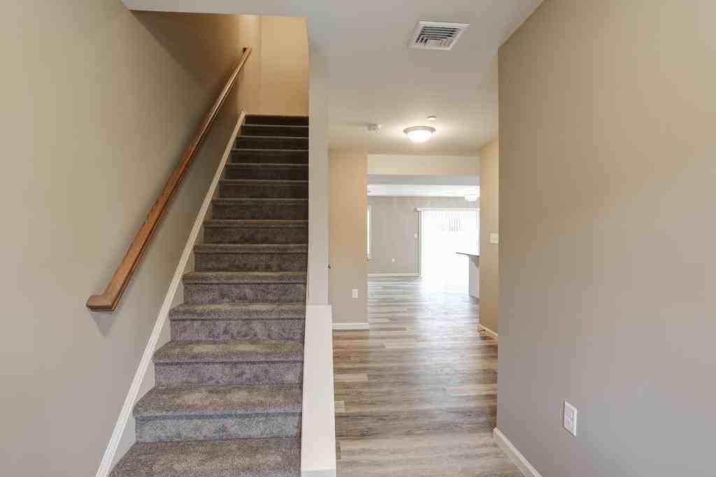 42 Brook Side Dr - Photo 2 of 20