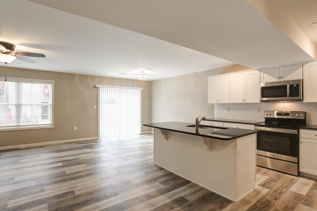 42 Brook Side Dr - Photo 3 of 20