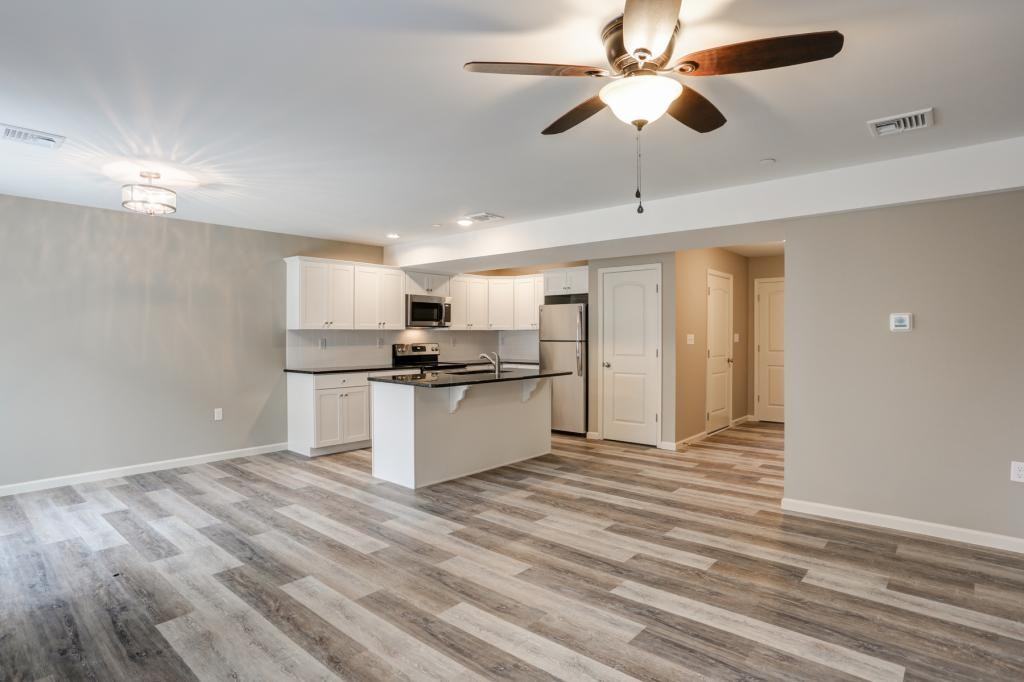 42 Brook Side Dr - Photo 4 of 20
