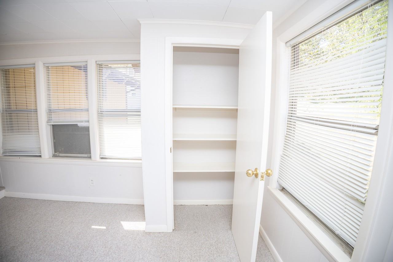 1314 Southwest Blvd #2F - Photo 6 of 23