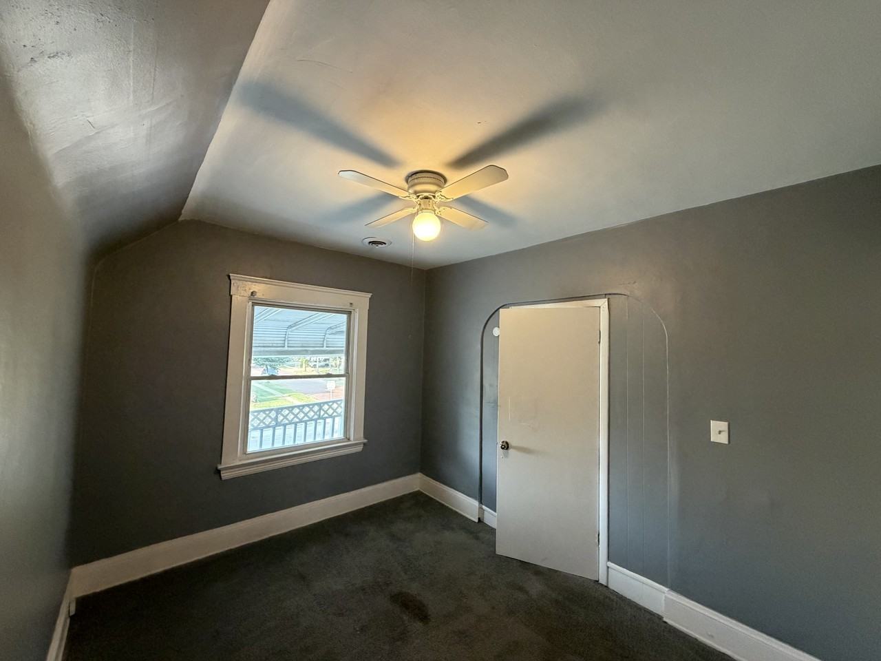 4218 Denison Ave - Photo 5 of 16