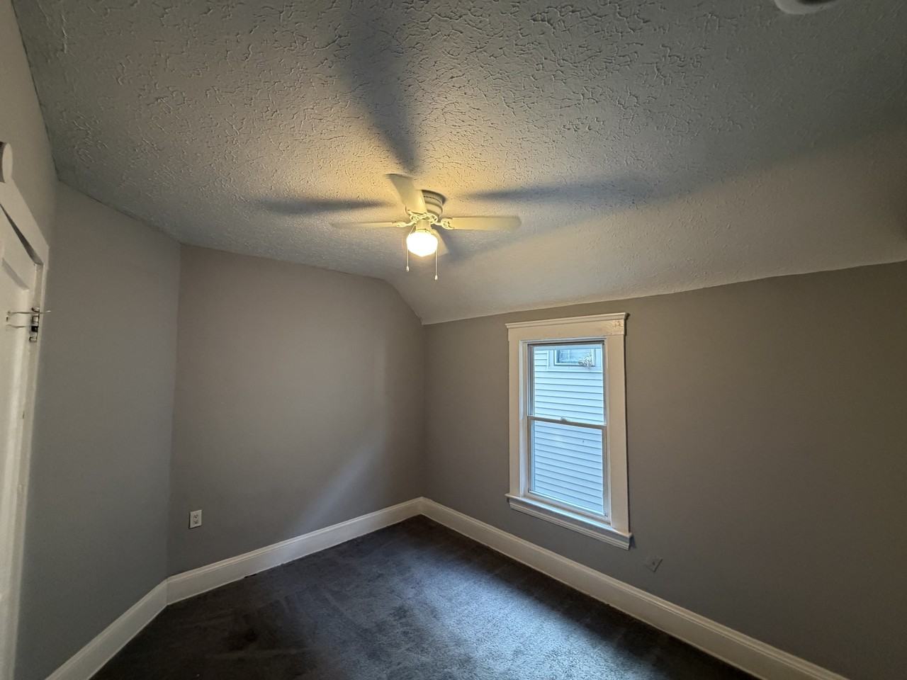 4218 Denison Ave - Photo 7 of 16