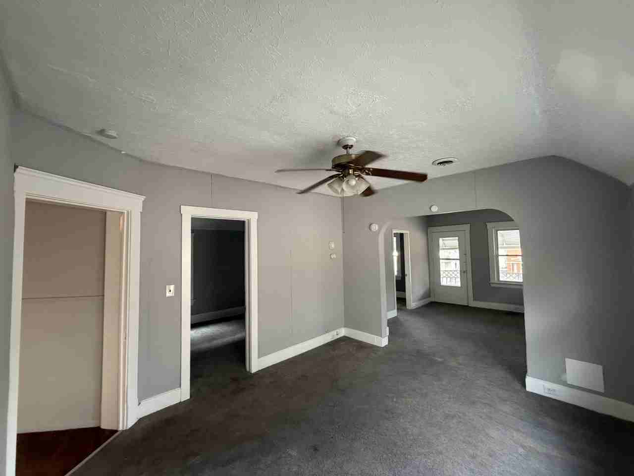 4218 Denison Ave - Photo 6 of 16