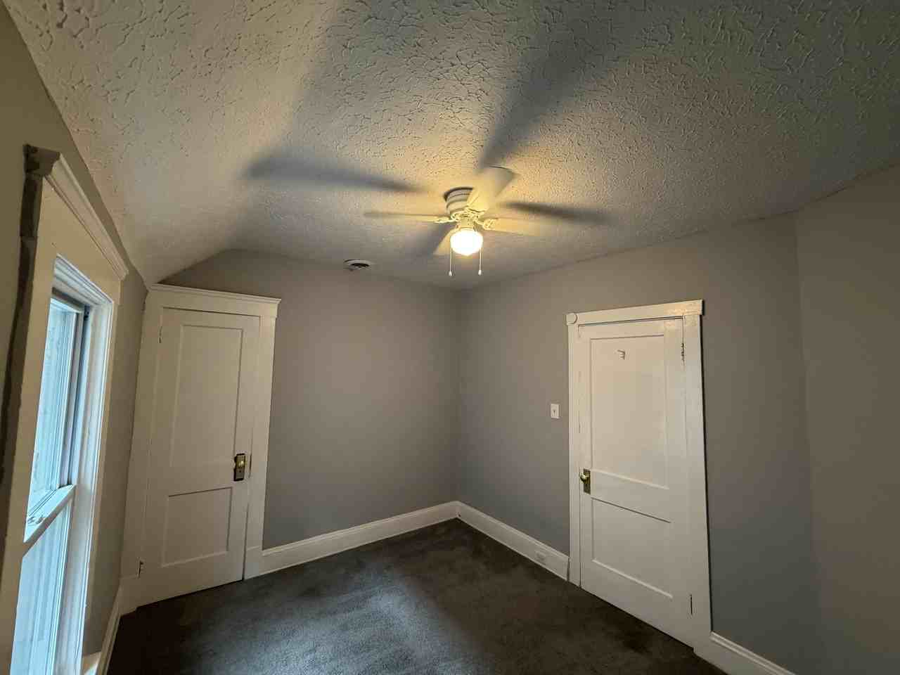 4218 Denison Ave - Photo 4 of 16