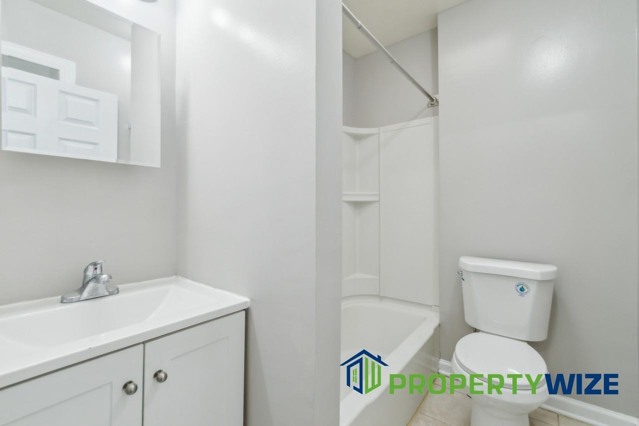 3343 Avondale Ave #1 - Photo 4 of 22