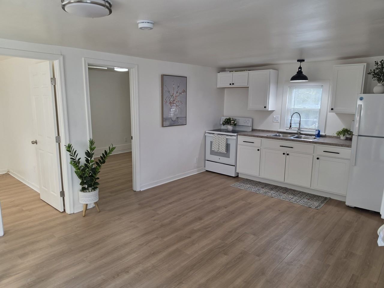 29126 Santa Fe Dr #C - Photo 7 of 11