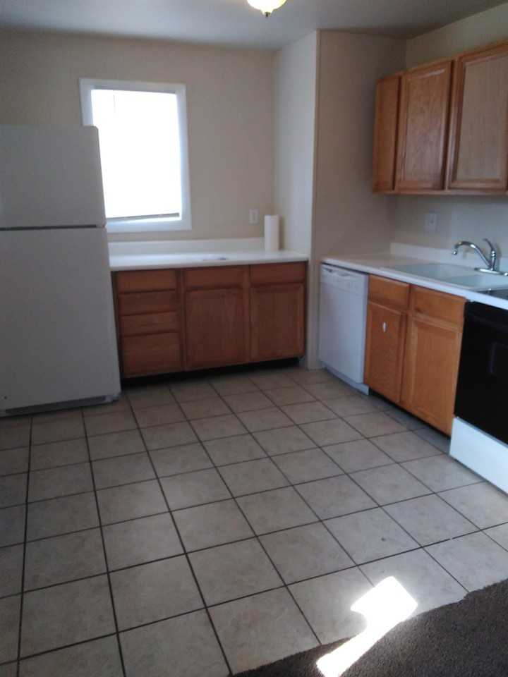 709 - Photo 6 of 6