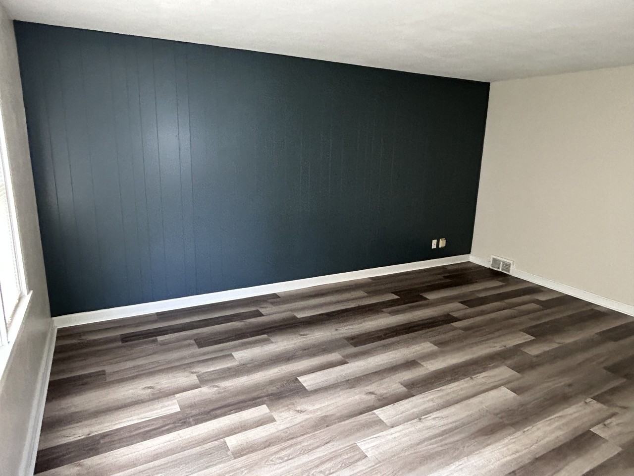 919 Nightingale St #1 - Photo 5 of 13