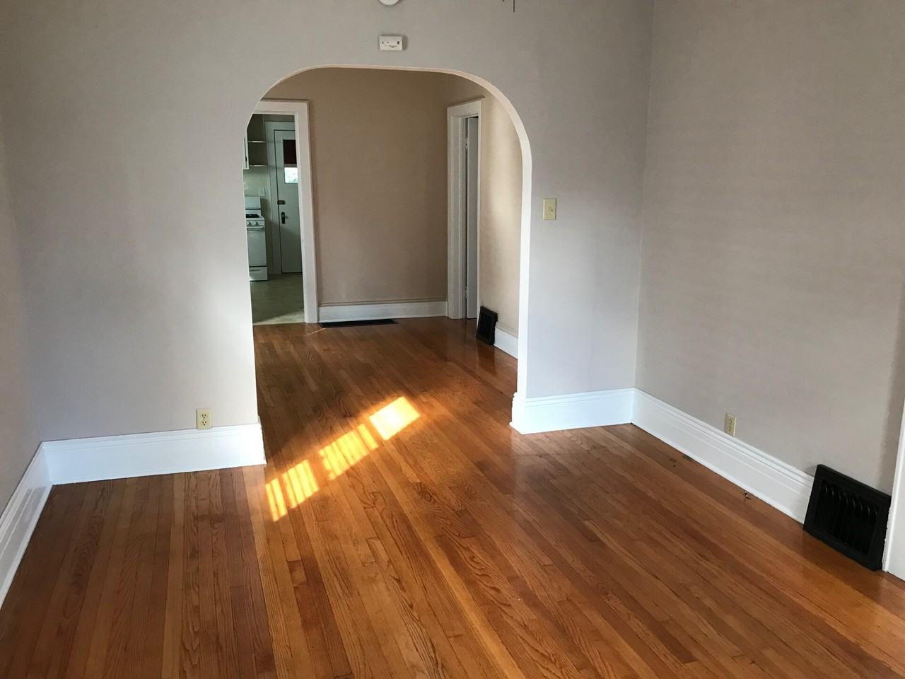 106 Plum St #1 - Photo 5 of 9