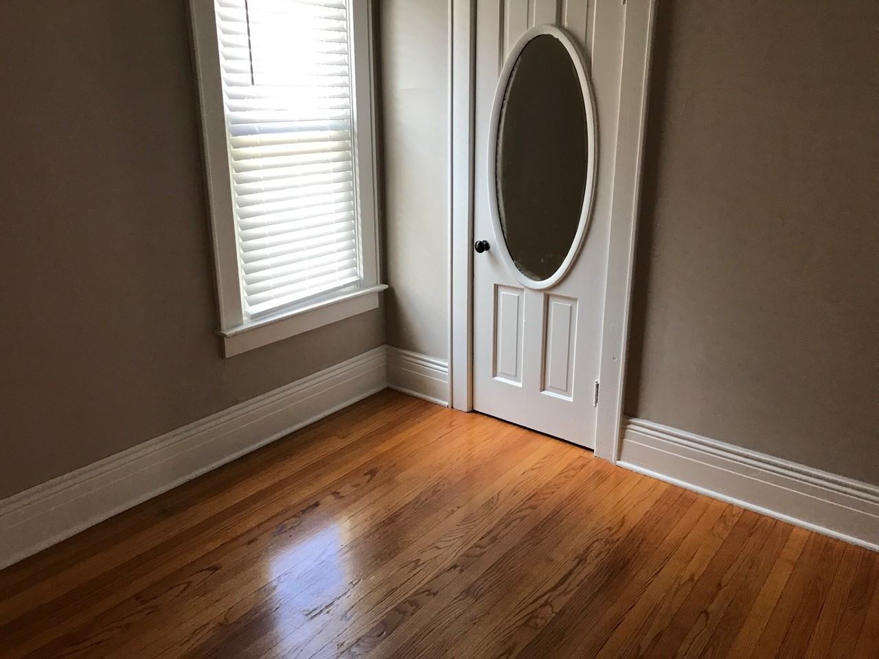 106 Plum St #1 - Photo 4 of 9