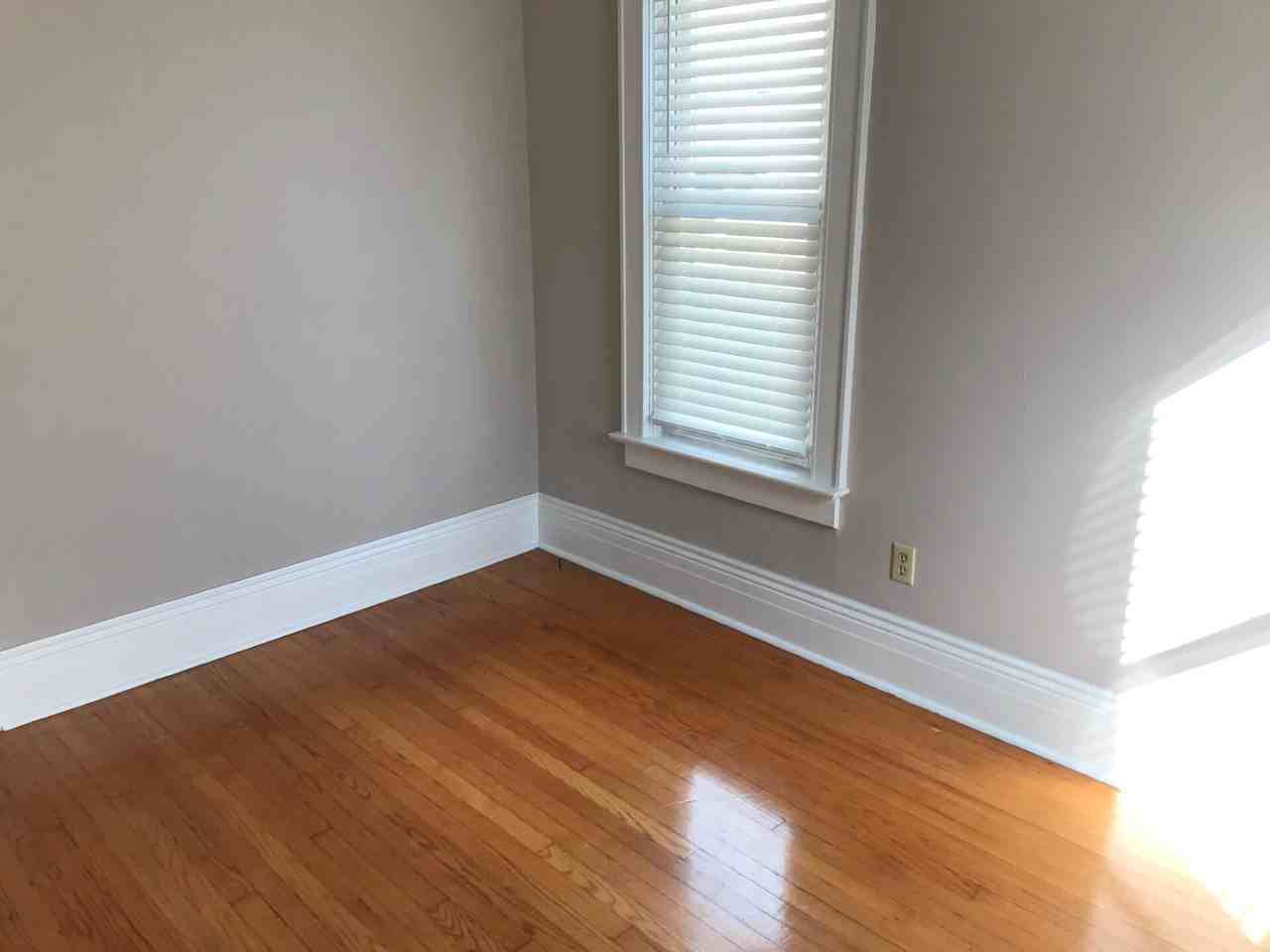 106 Plum St #1 - Photo 7 of 9