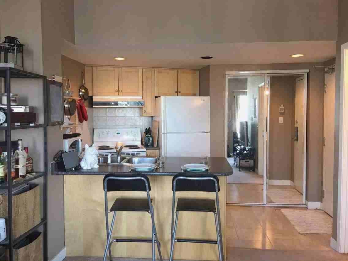 650 Queens Quay W - Photo 2 of 10