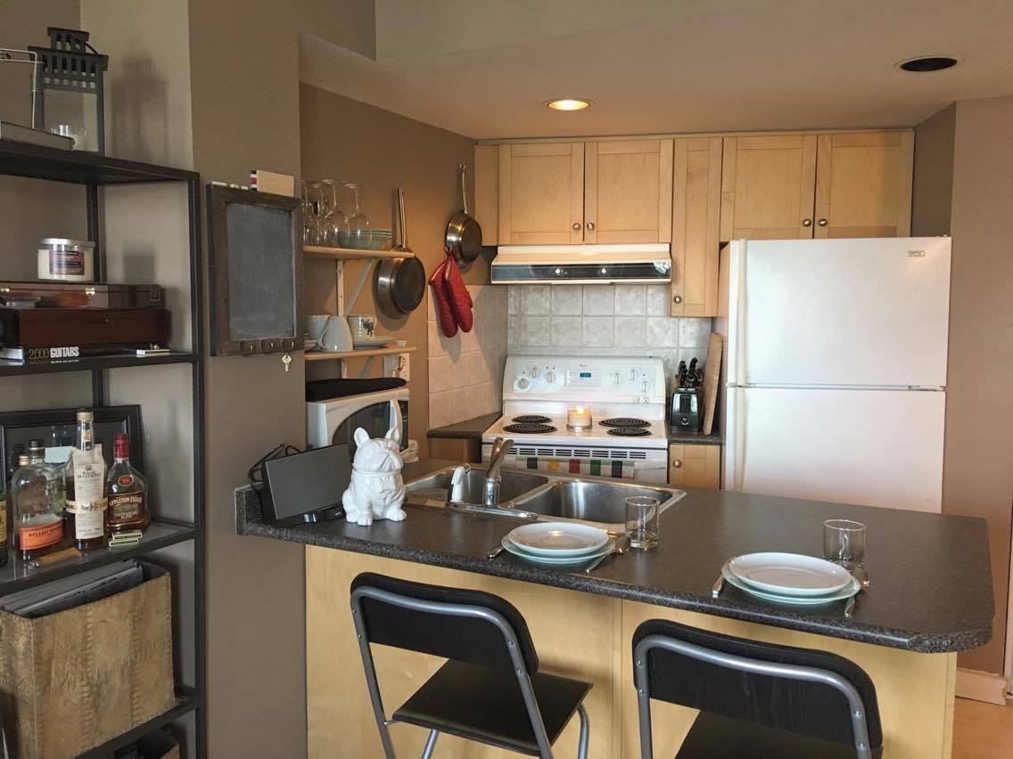 650 Queens Quay W - Photo 3 of 10