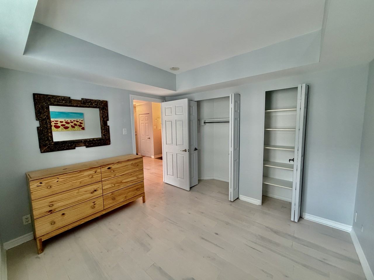 445 Laurier Avenue West #505 - Photo 3 of 22