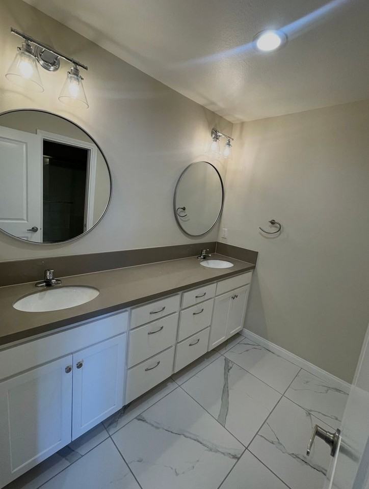 187 Oxford St #1 - Photo 4 of 12
