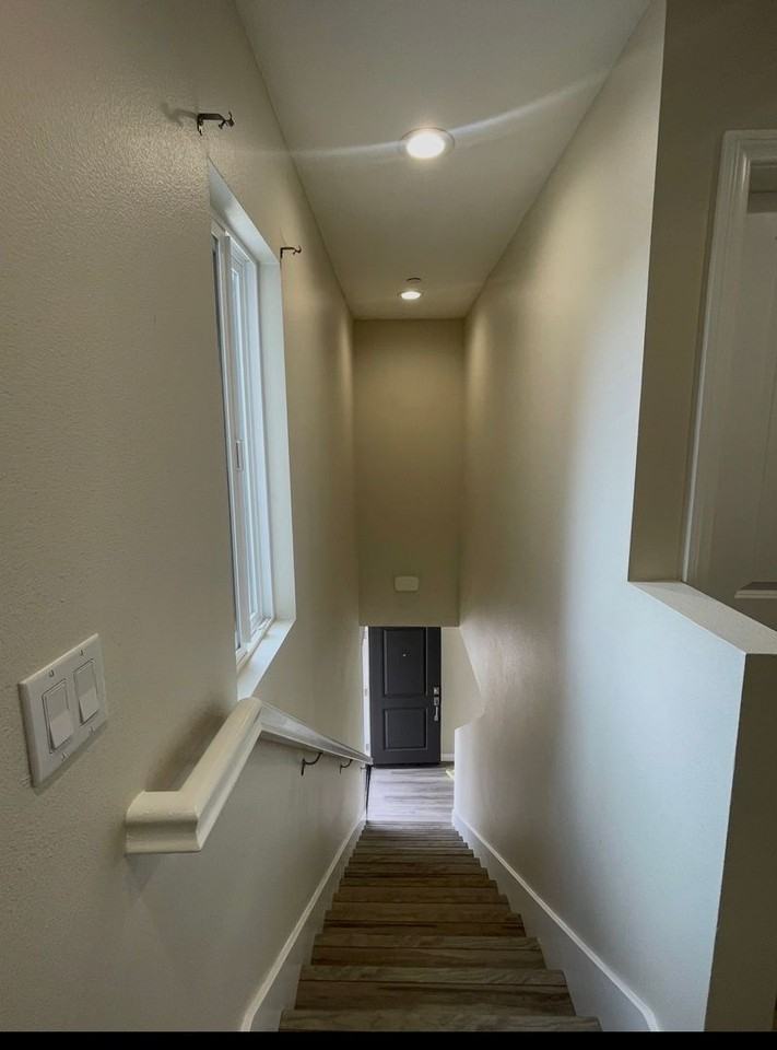 187 Oxford St #1 - Photo 5 of 12