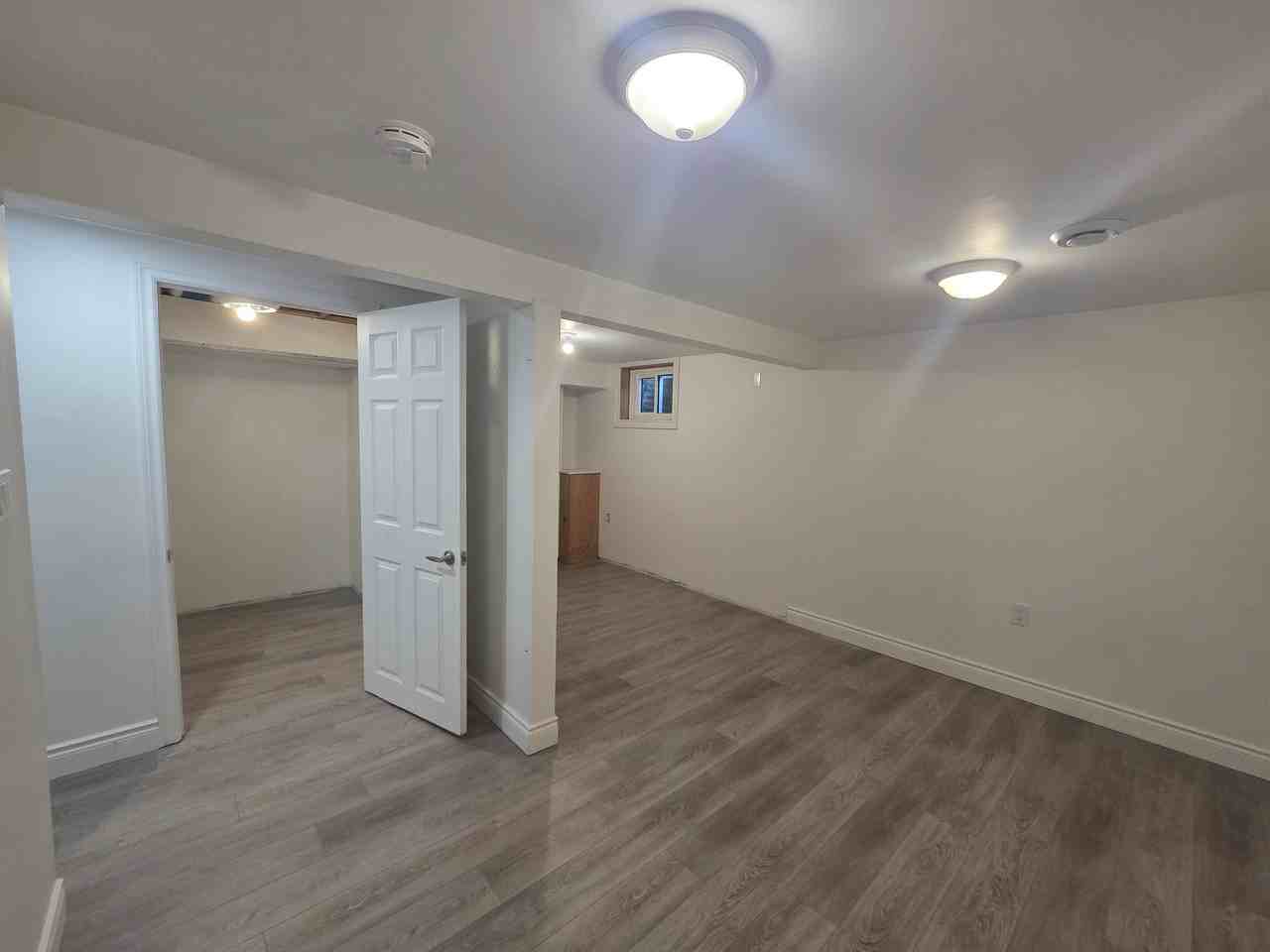 881 Lawrence Road - Photo 2 of 20