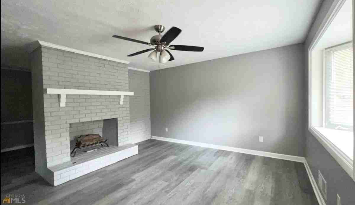 Barry Ave Se - Photo 2 of 23