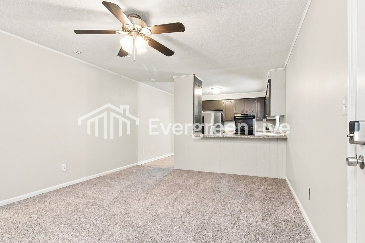 8150 7th St - Photo 5 of 15