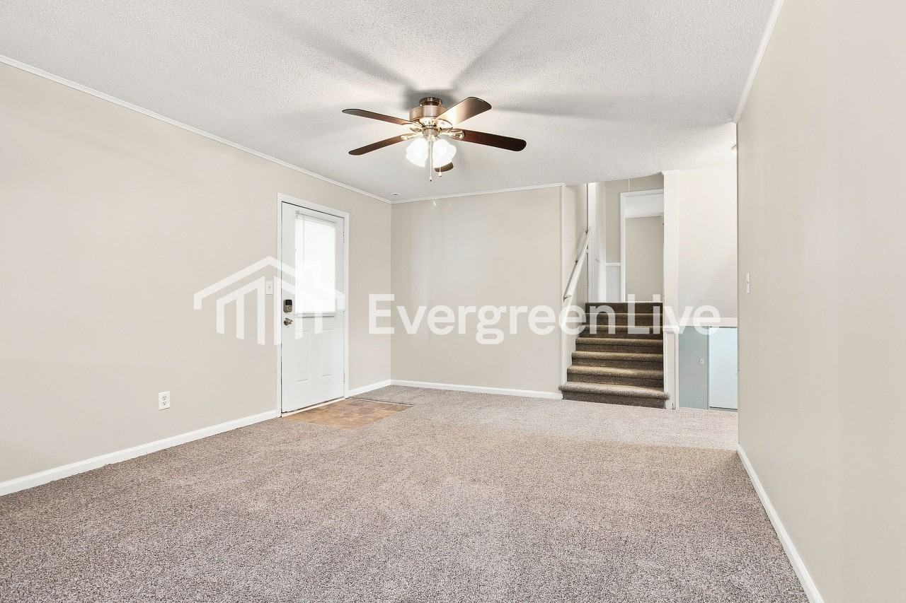 8150 7th St - Photo 6 of 15
