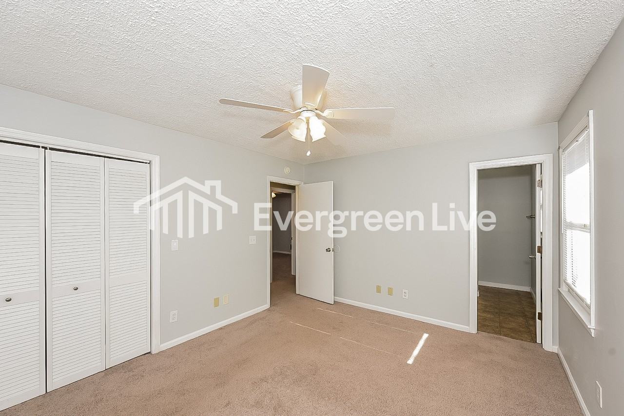 2629 Padgett Rd - Photo 5 of 10