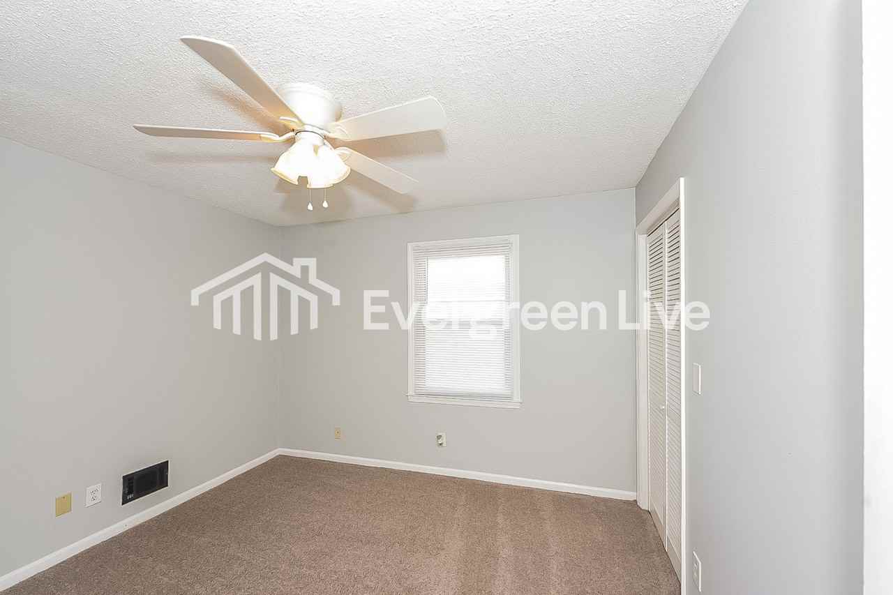 2629 Padgett Rd - Photo 7 of 10