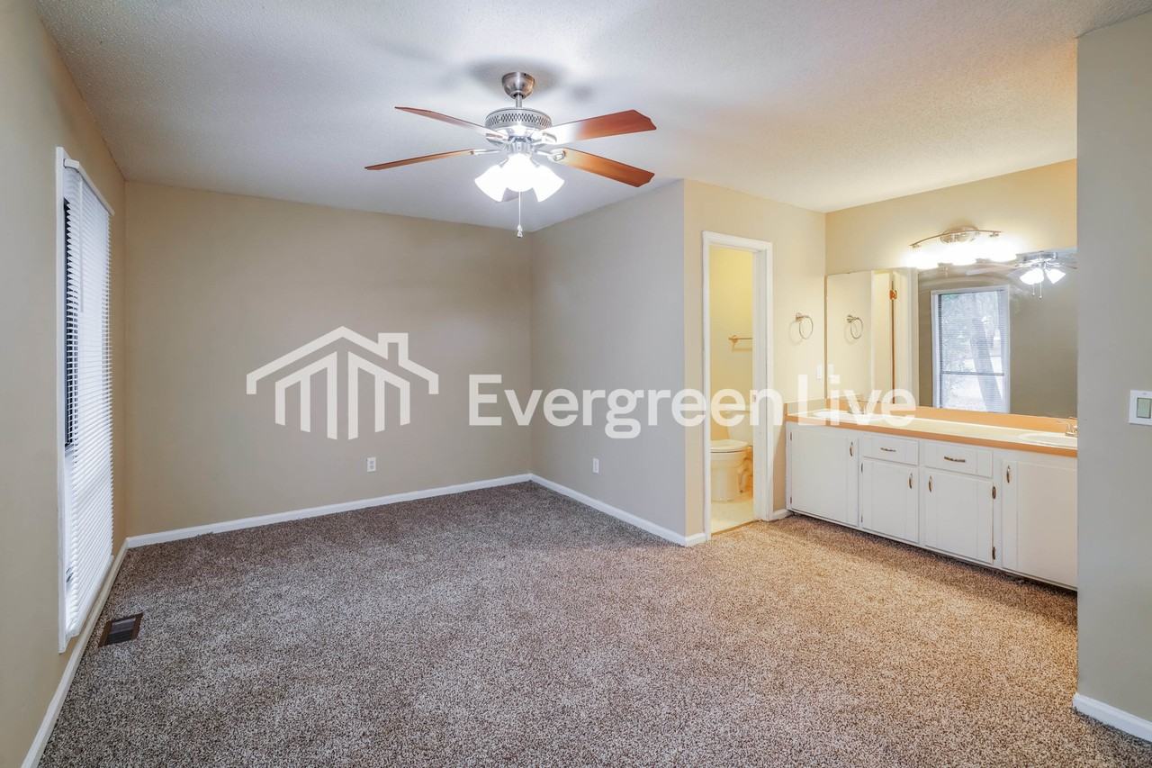 14 S Oak Ct - Photo 6 of 15