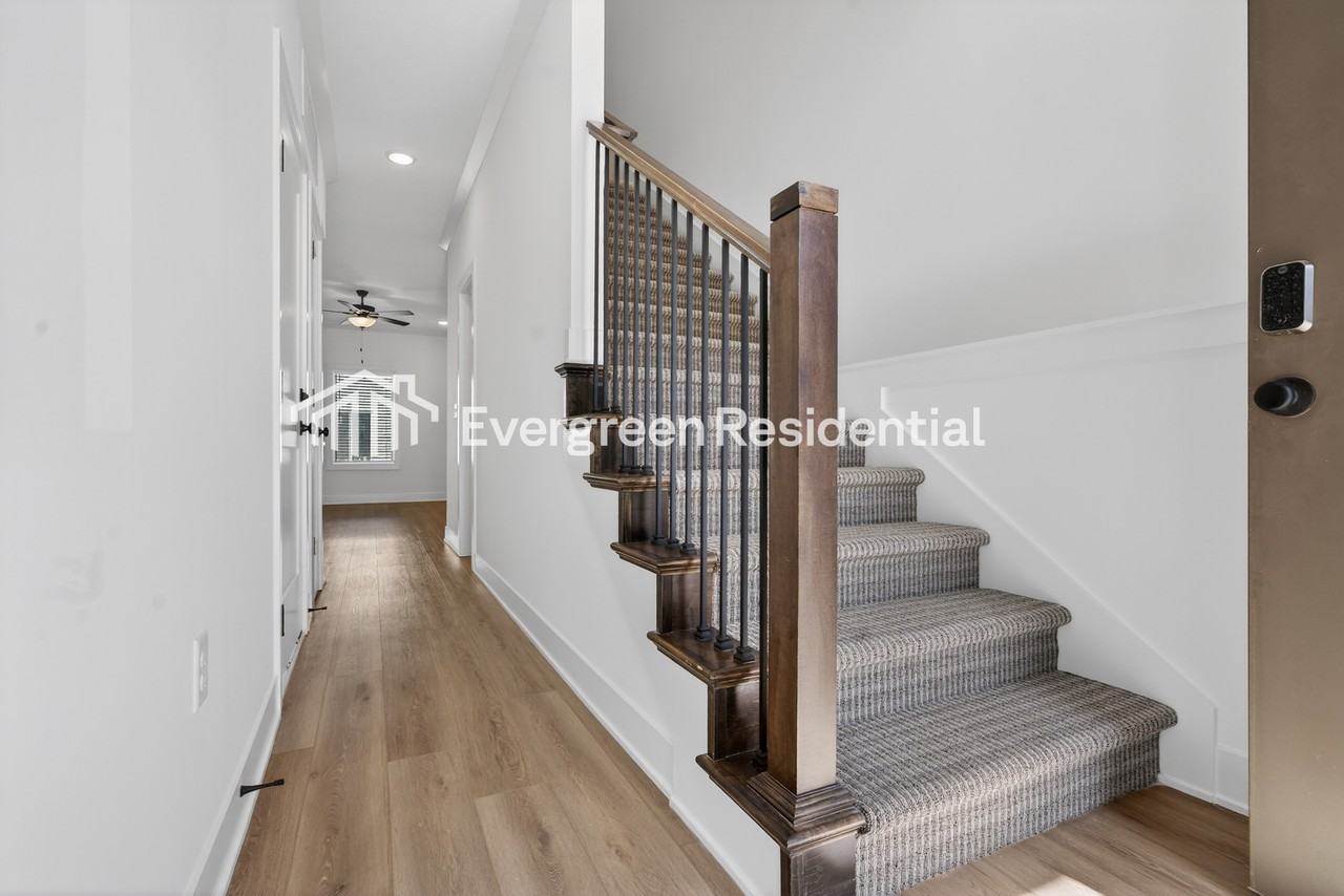 7010 Nw 81st Pl - Photo 2 of 25
