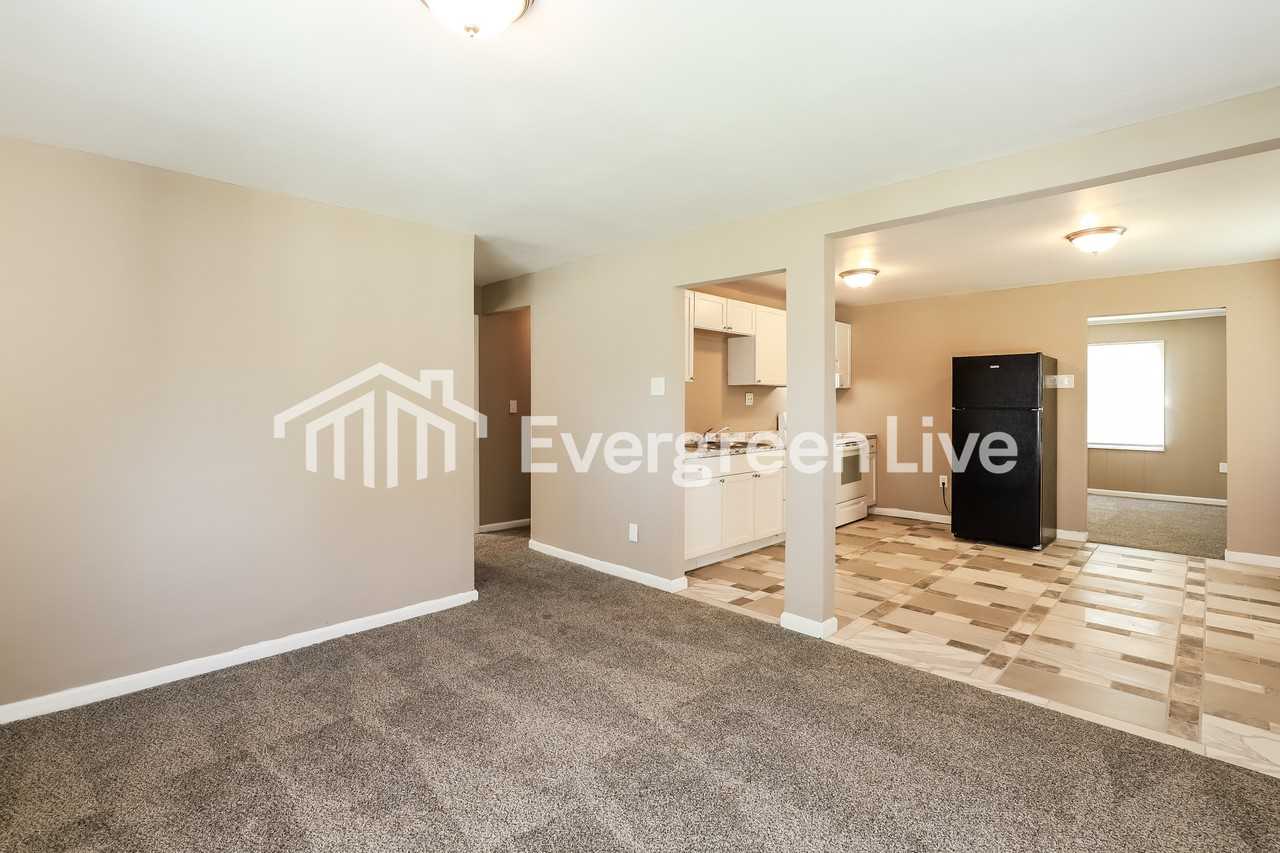 344 E Nettleton Ave - Photo 6 of 15