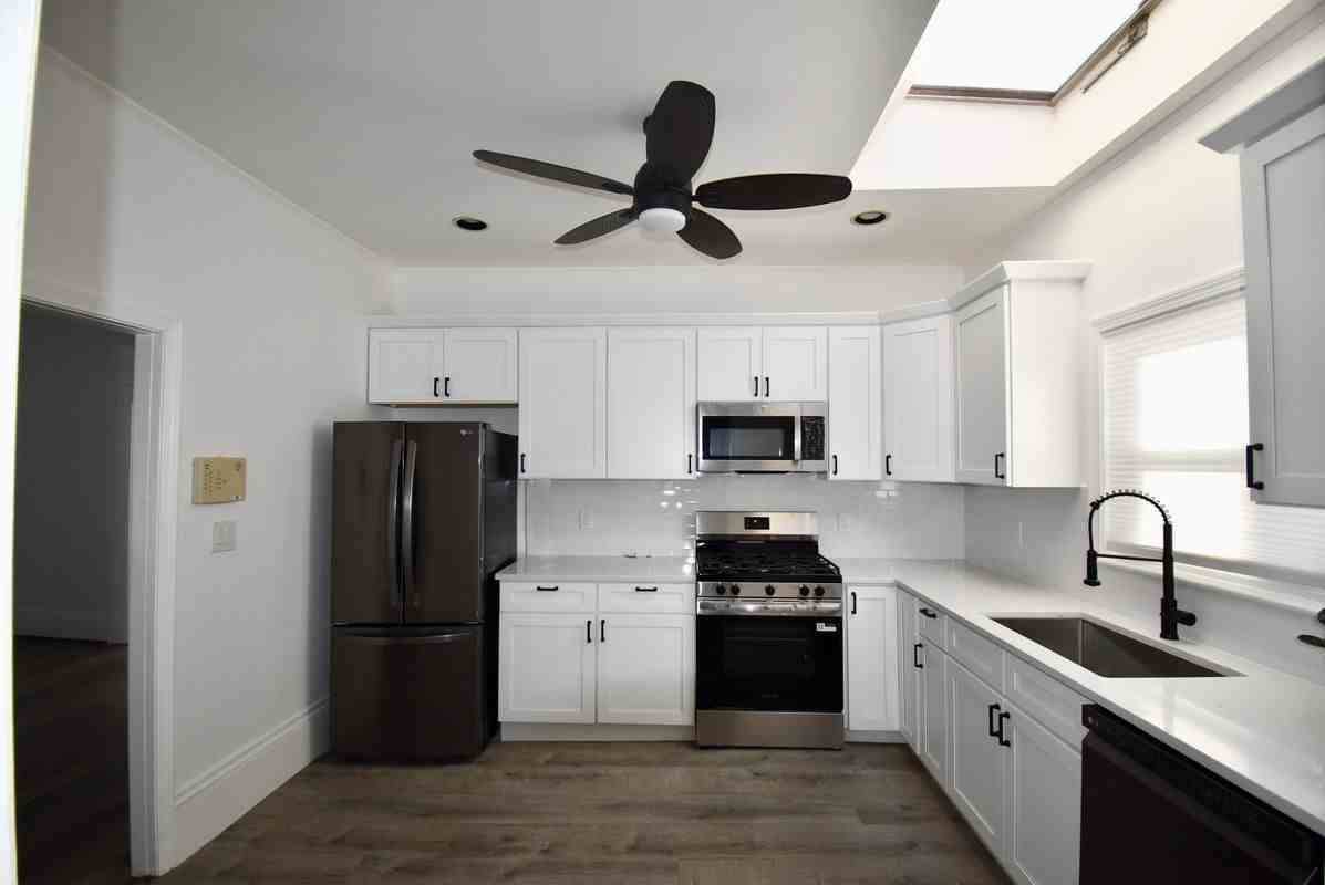 15 County St - Photo 2 of 14