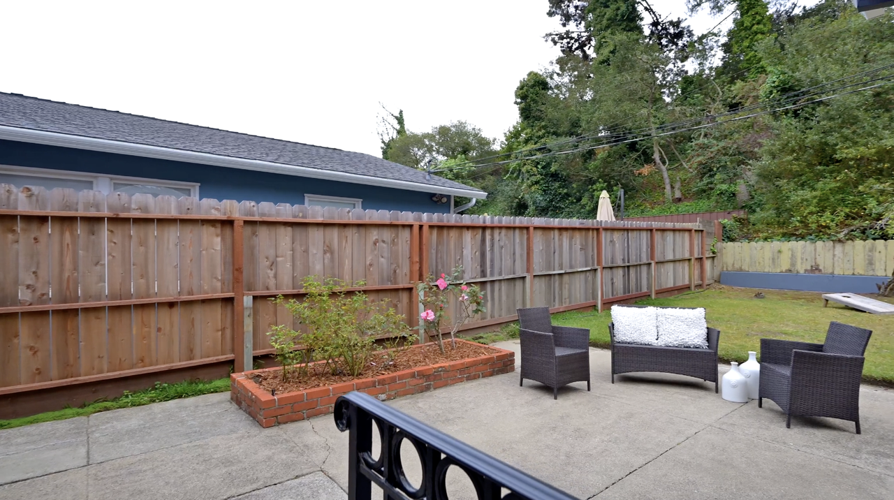 2331 Rollingwood Drive - Photo 4 of 5