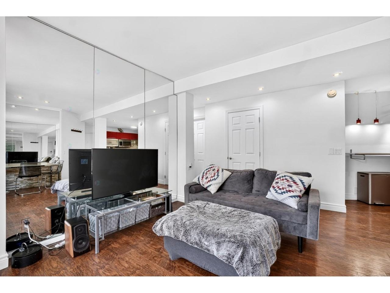 1254 Rue Saint Marc #31 - Photo 3 of 25