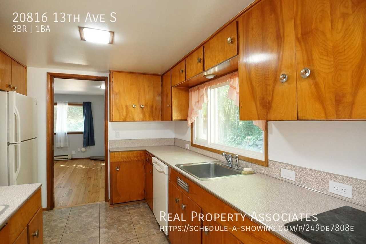 20816 13th Ave S - Photo 2 of 25
