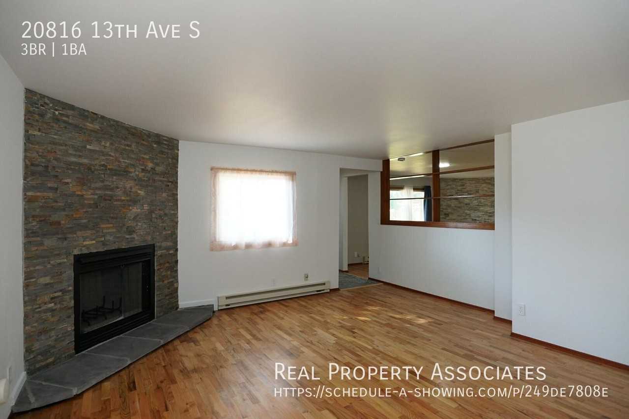 20816 13th Ave S - Photo 7 of 25