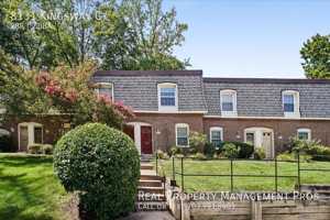 featured image of 8131 Kingsway Ct