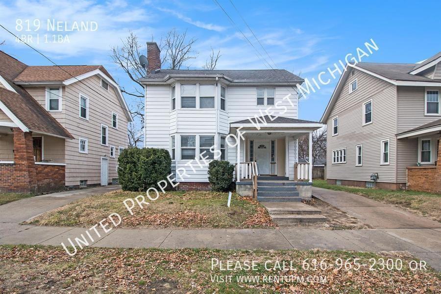 819 Neland Ave Se - Photo 2 of 20