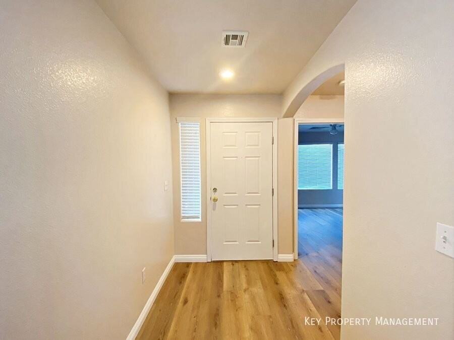 5281 Valencia Crest Ave - Photo 2 of 21