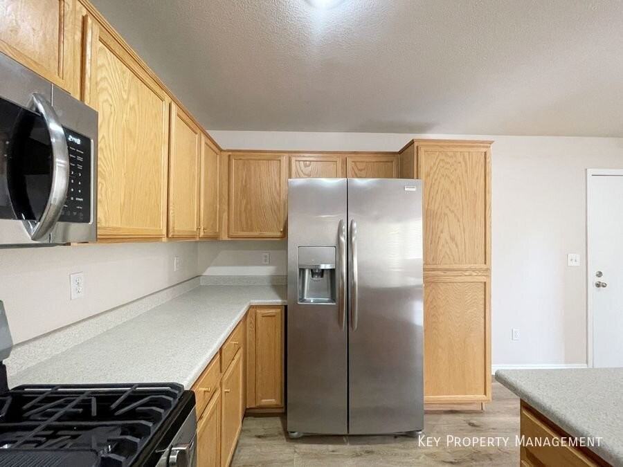 5281 Valencia Crest Ave - Photo 5 of 21